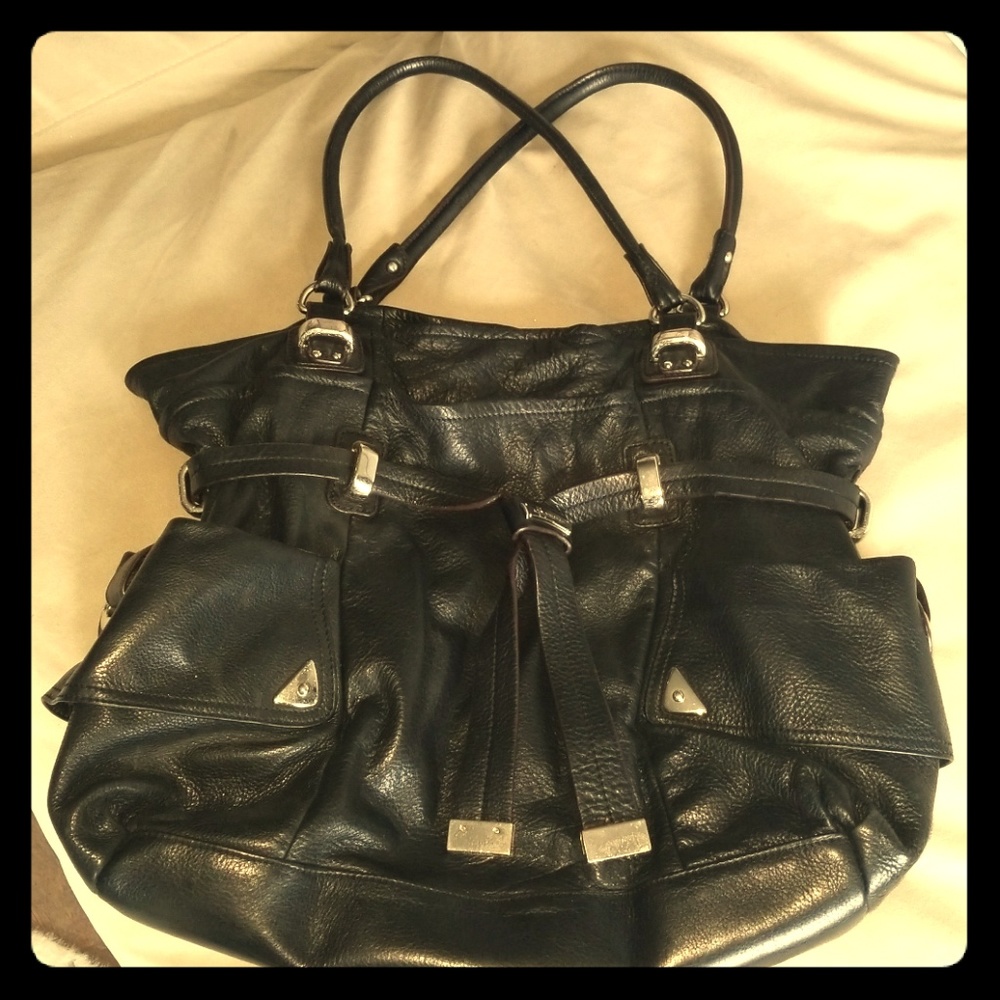 B Makowsky black handbag
